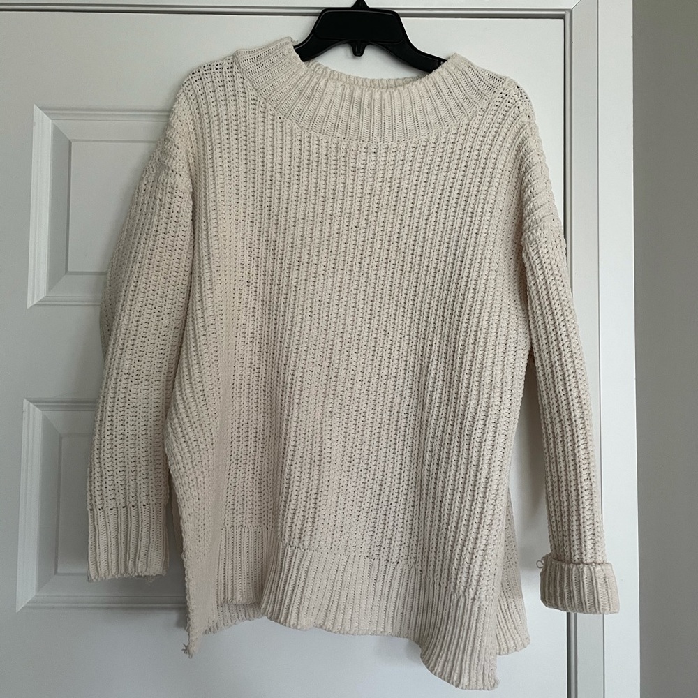 American Eagle Turtle Neck Sweater